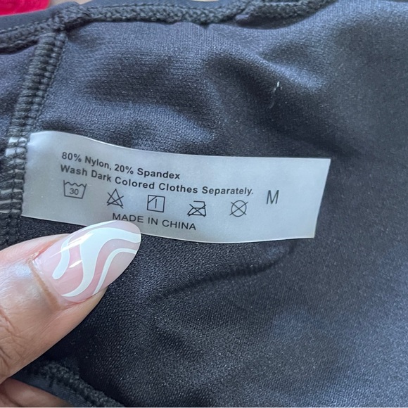 Shein Two Piece Swimsuit Set Size Medium Hot Pink and Black Bikini - Picture 5 of 10